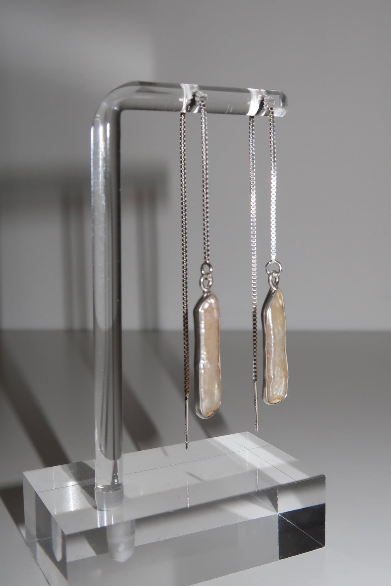 Elongated sterling silver fresh water pearl threader