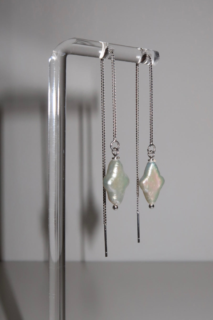 Sterling silver baroque pearl threader