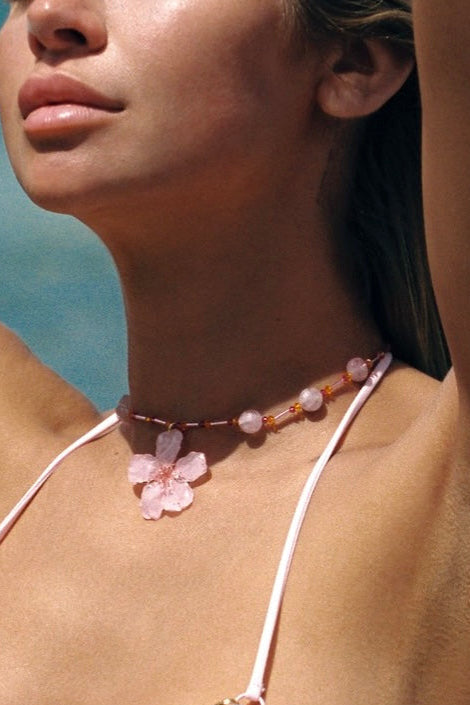 Choker necklace